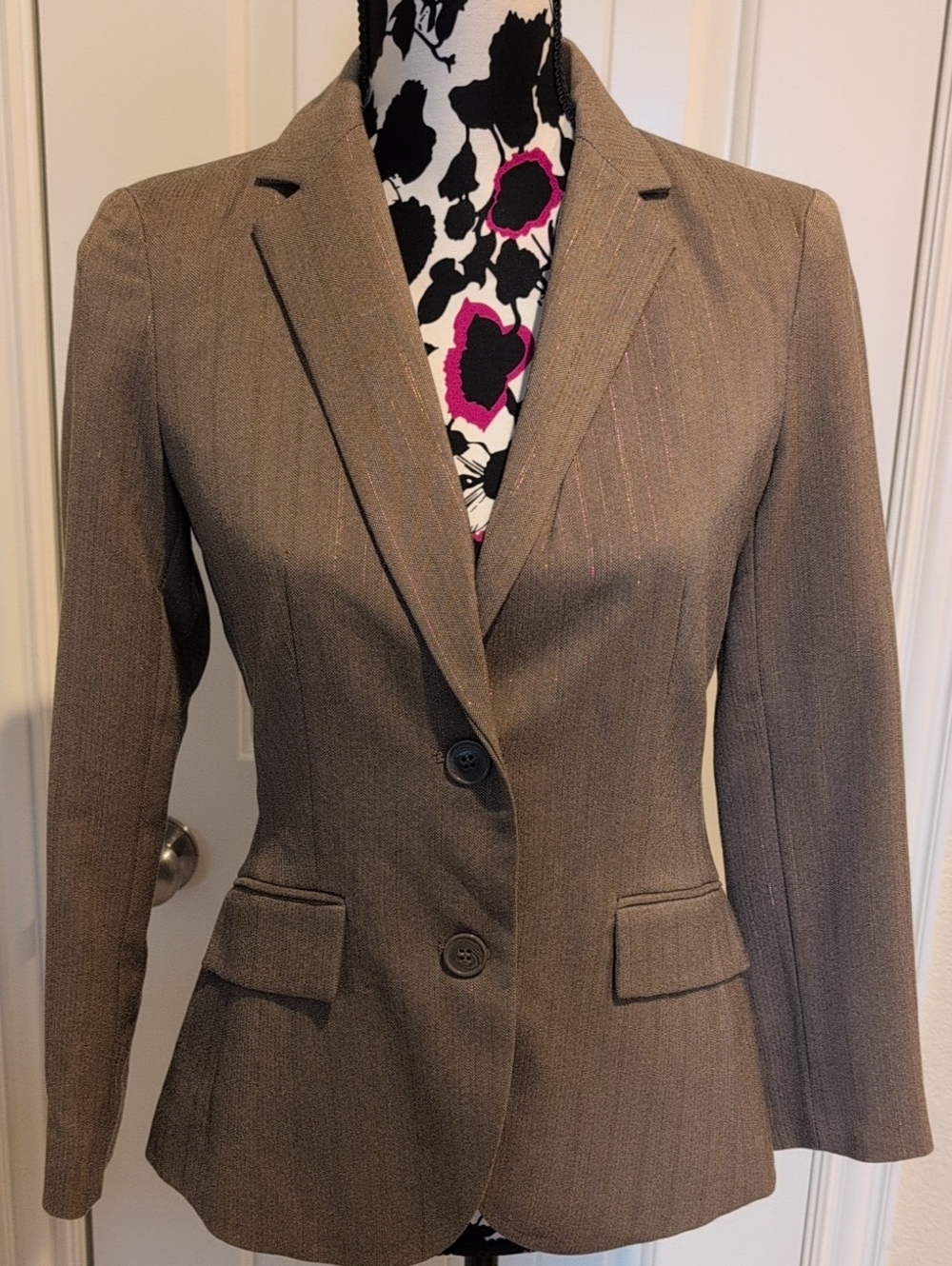 New York & Company Brown Tailored Single-Breasted Blazer With Gold Accents Sz 2